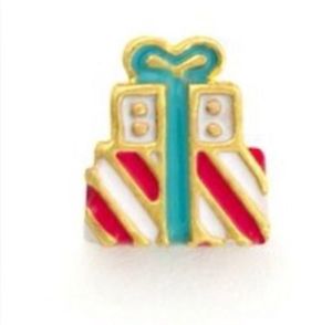 CH1903 Retired Stacked Christmas Gifts Charm