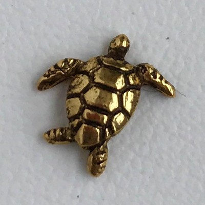 CH1026 Gold Sea Turtle Charm. Incentive Trip Earners.